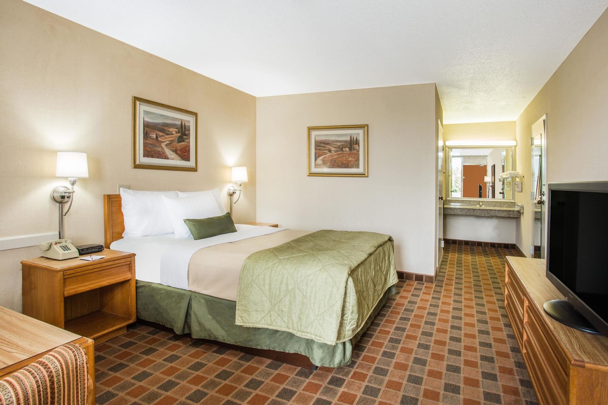 Ramada By Wyndham Wytheville Exterior foto
