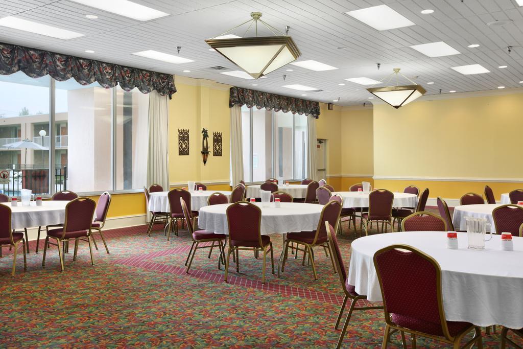 Ramada By Wyndham Wytheville Exterior foto