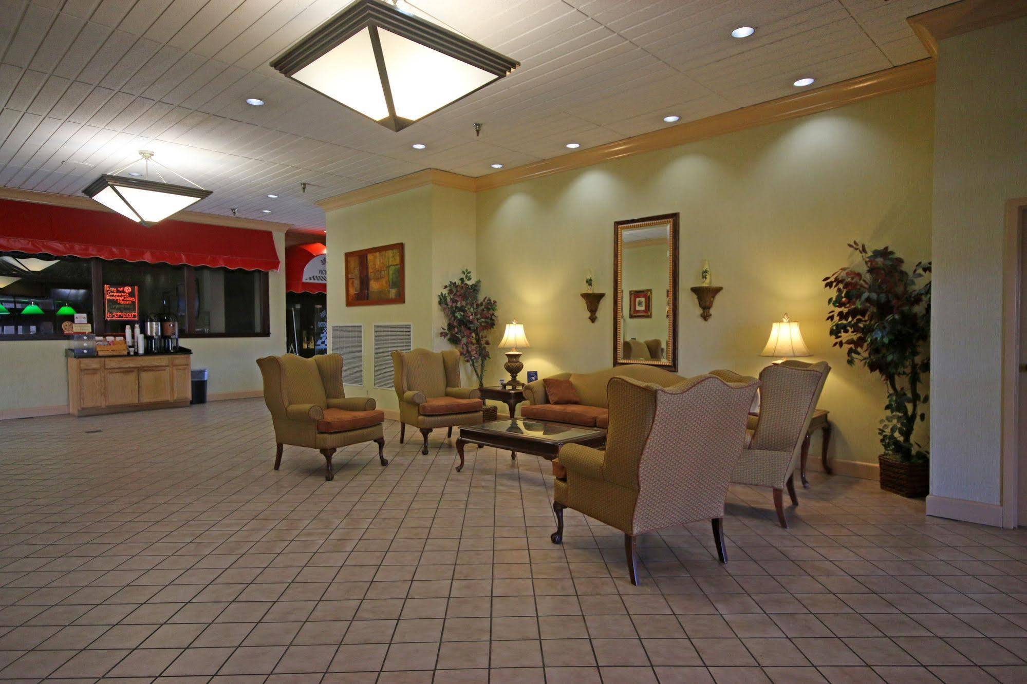 Ramada By Wyndham Wytheville Exterior foto