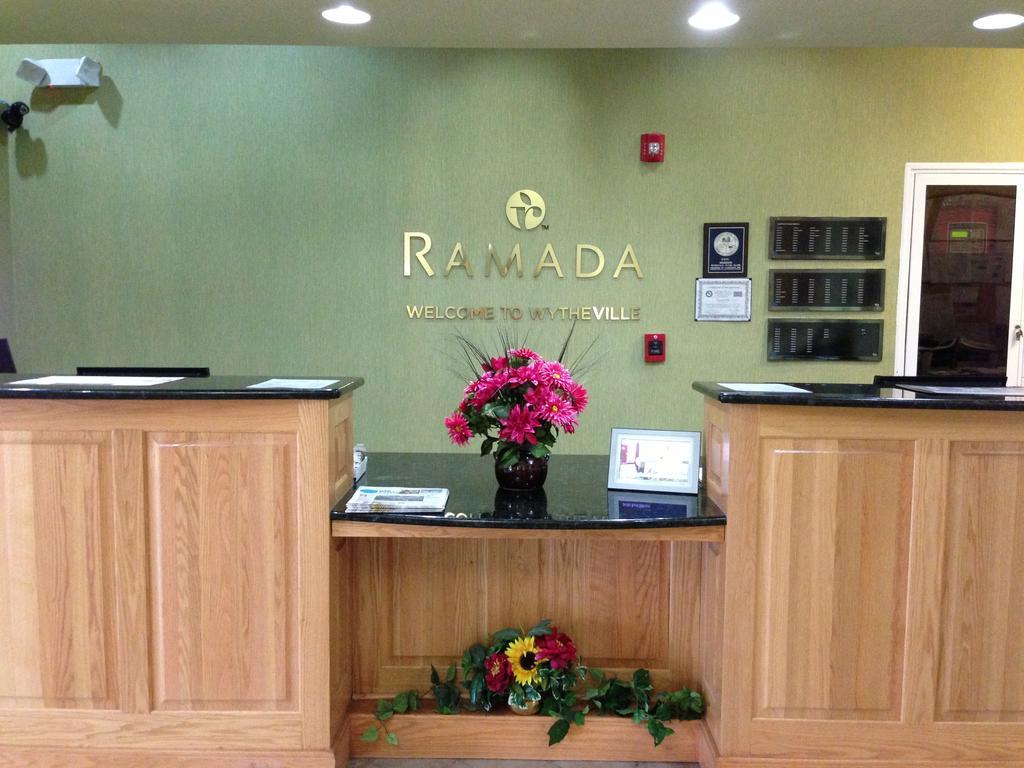 Ramada By Wyndham Wytheville Exterior foto